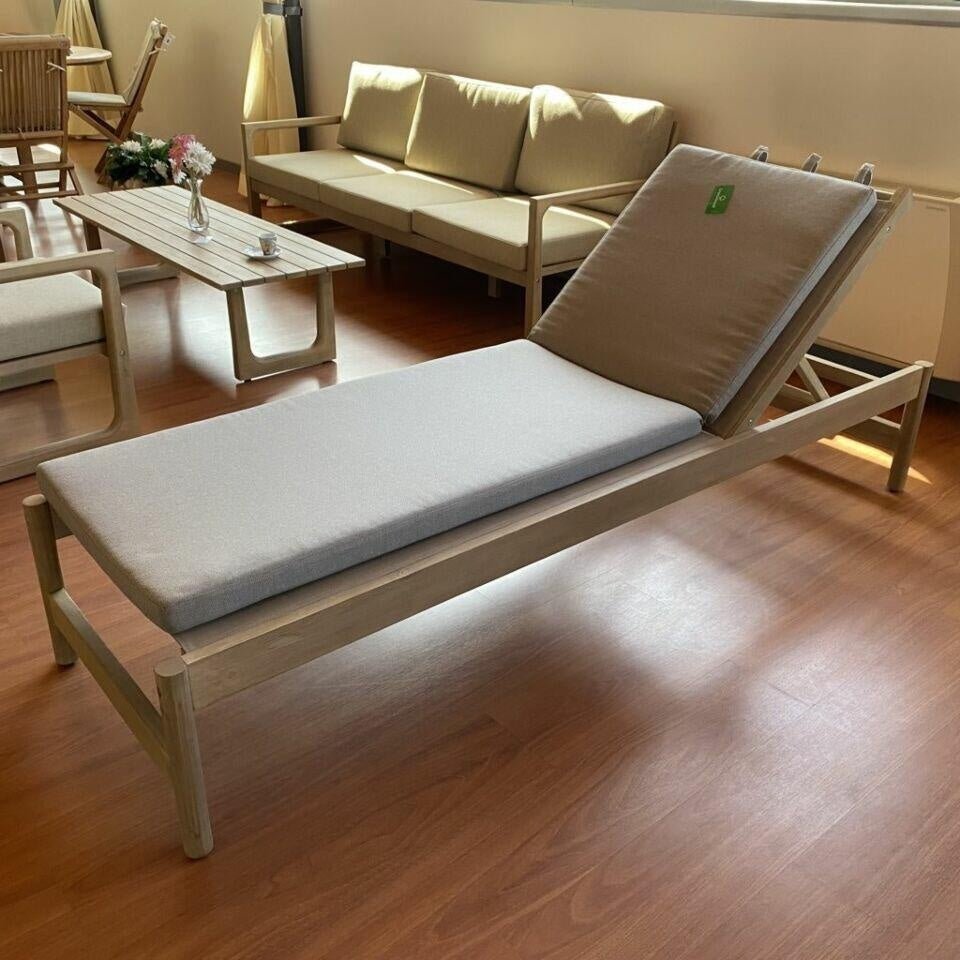 LETTINO PRENDISOLE DRESDA IN ACACIA CON FINITURA TEAK - Outdoor Privé