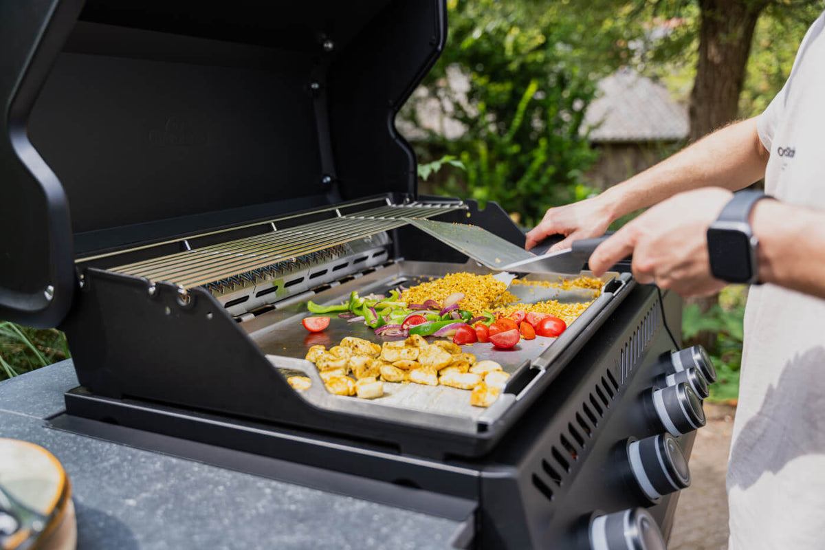 Barbecue a gas da incasso Napoleon Serie 300 32” – Nero Opaco - Outdoor Privé