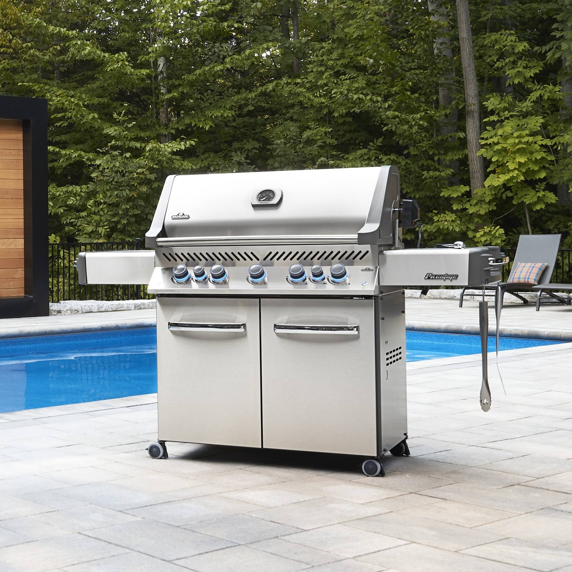 Barbecue a Gas Prestige P665RSIB Napoleon - Outdoor Privé