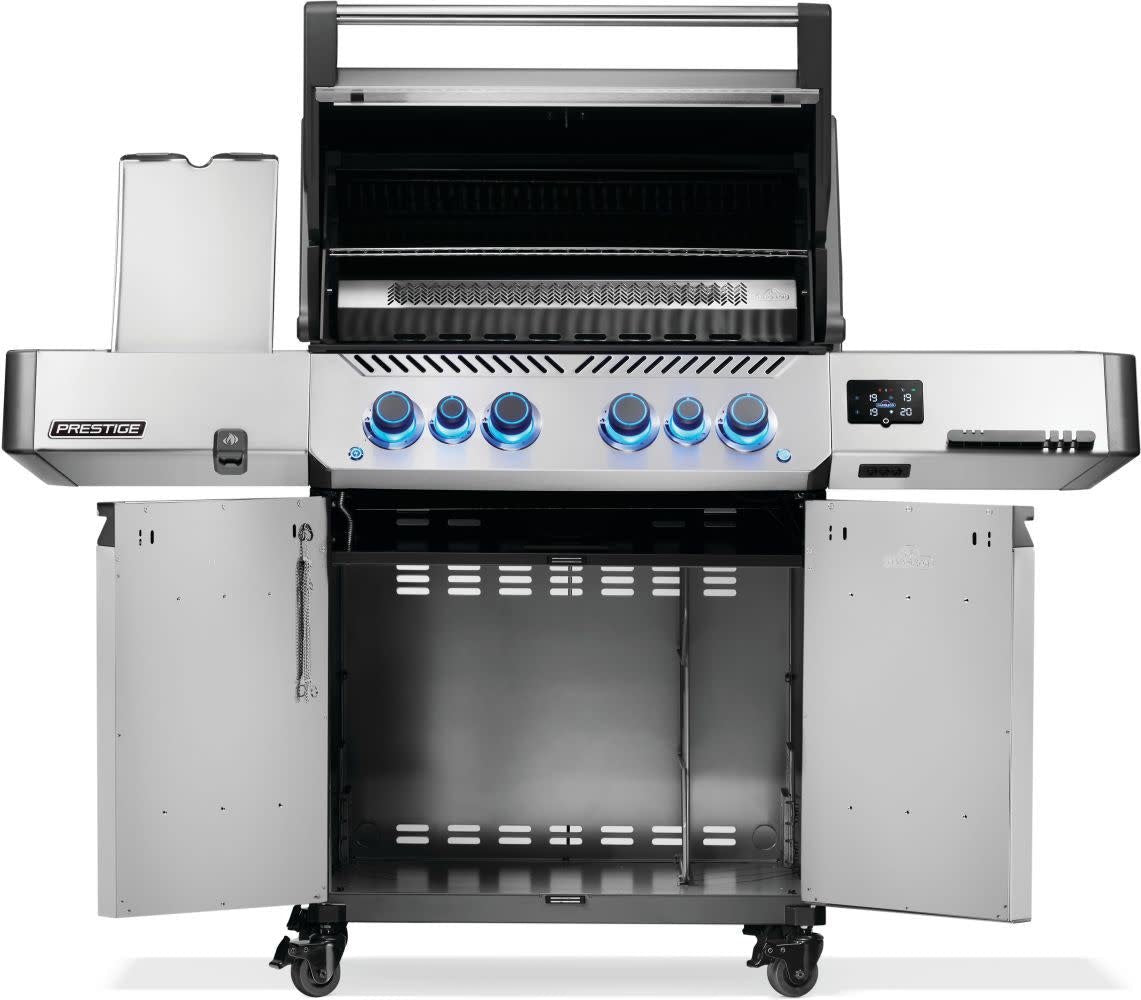 Barbecue a gas Napoleon Prestige 500 Connected – 4 bruciatori, tecnologia intelligente e finiture inox - Outdoor Privé