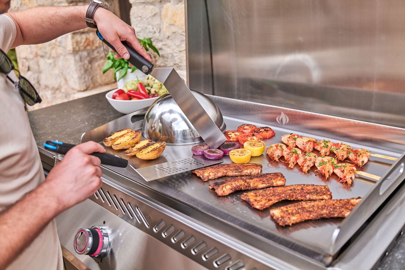 Plancha a gas da incasso Napoleon BIG32FT – 2 bruciatori U, doppia zona e acciaio inox professionale - Outdoor Privé