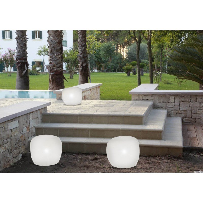 Complemento d'arredo luminoso fotovoltaico Light Stone in polietilene - Outdoor Privé