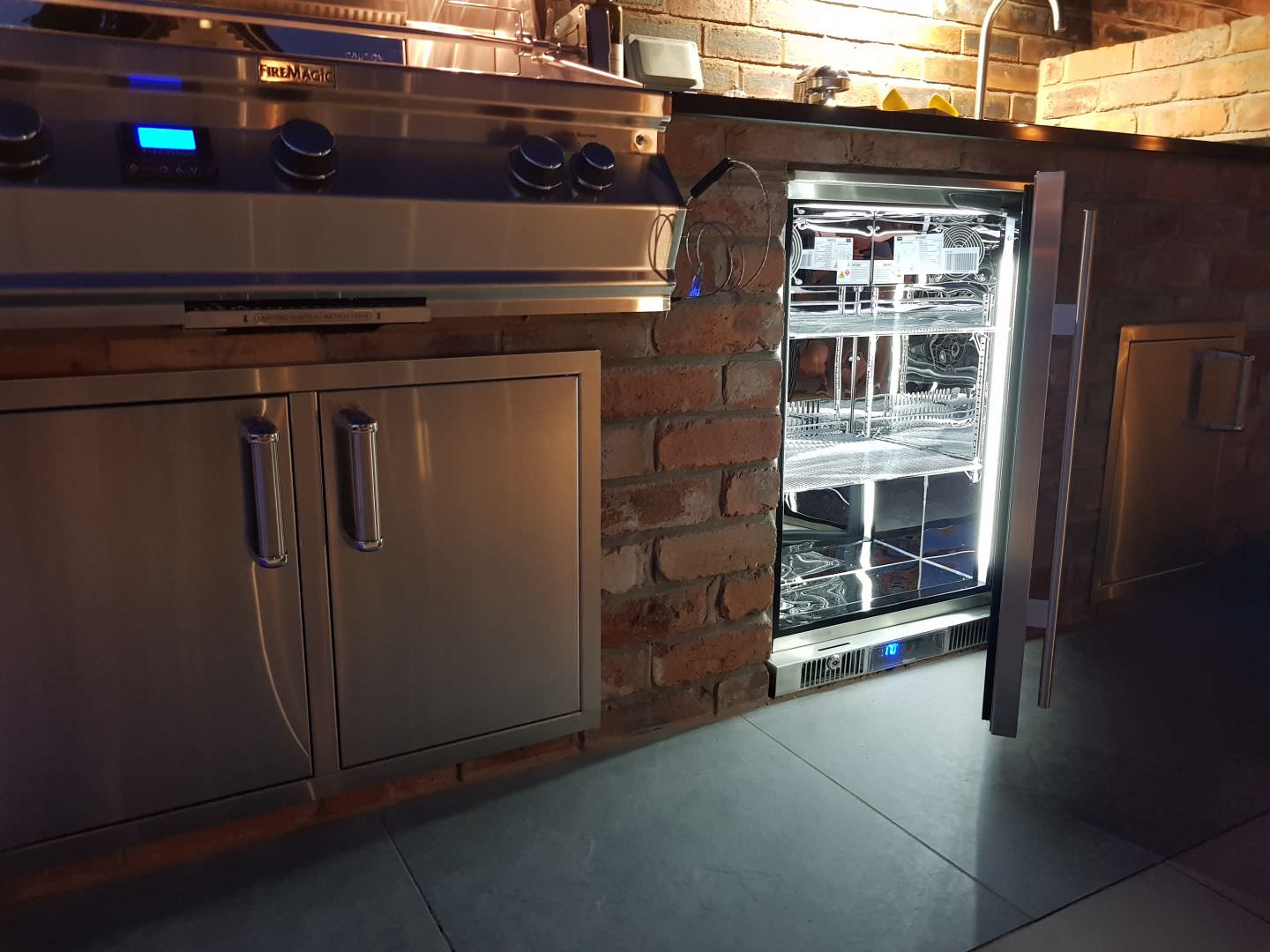 Frigorifero a vetrinetta Blastcool XP1 – 148L per esterni - Outdoor Privé