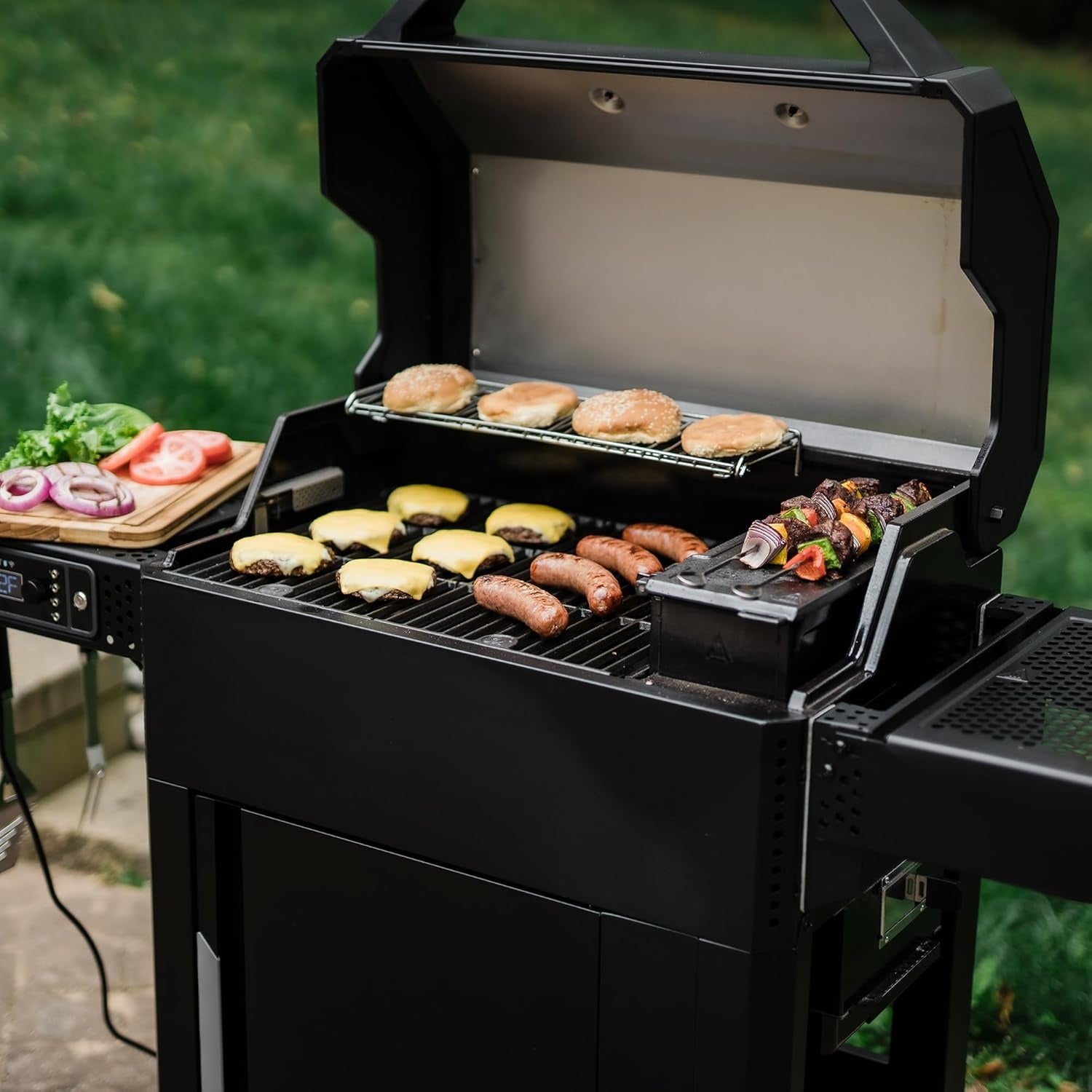 Barbecue e affumicatore a carbonella digitale AutoIgnite Series 545 Masterbuilt - Outdoor Privé
