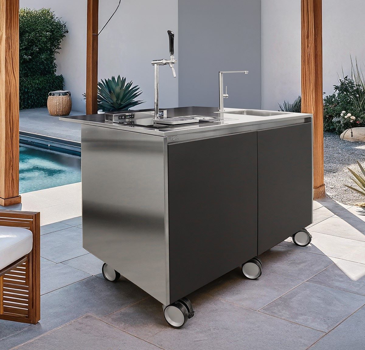 Cucina da esterno Lisa Cucine Elba – isola con spillatrice - Outdoor Privé