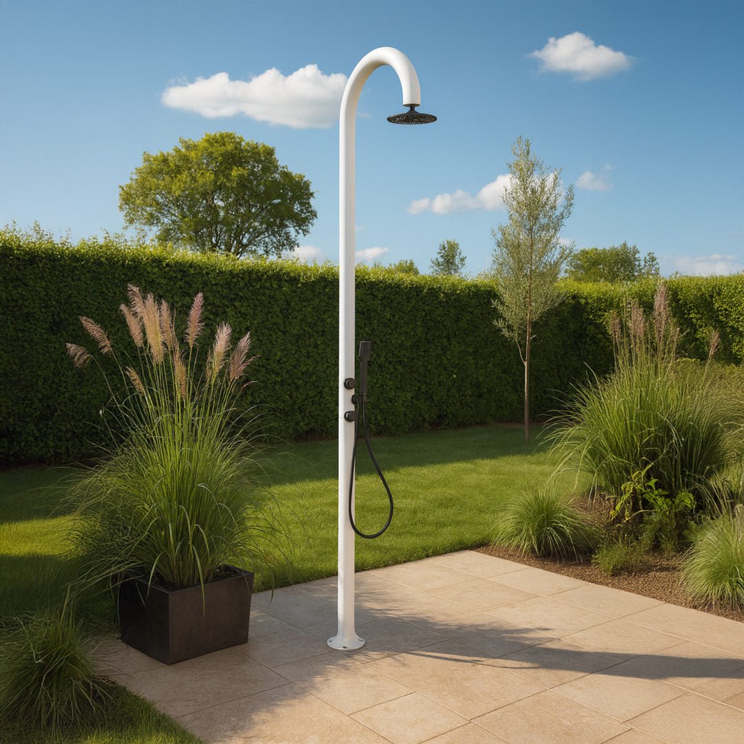 Doccia esterna Sined Luna Alu D Bianca – alluminio, soffione inox e doccino mobile - Outdoor Privé