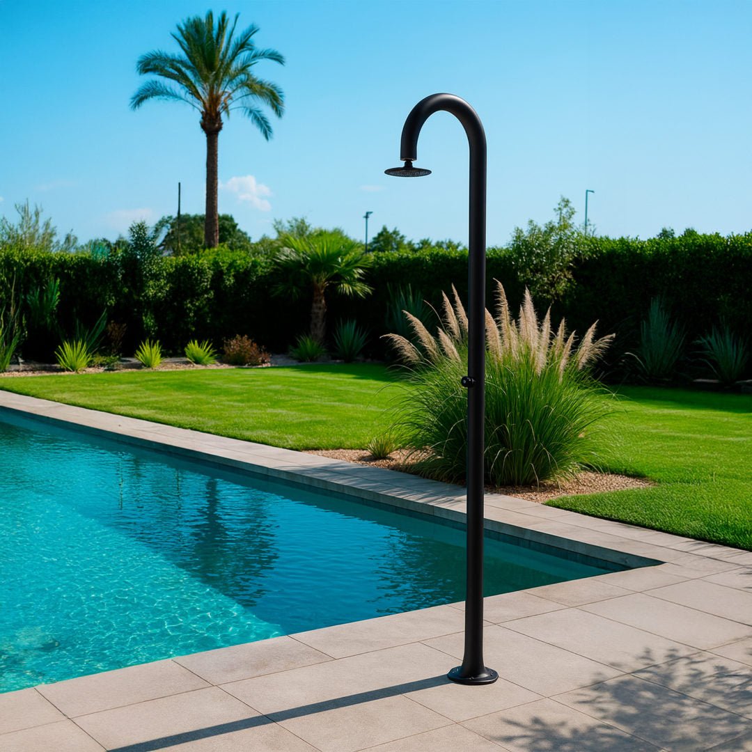 Doccia temporizzata Sined Luna Timer Nera – alluminio nero, lavapiedi e doppio attacco - Outdoor Privé