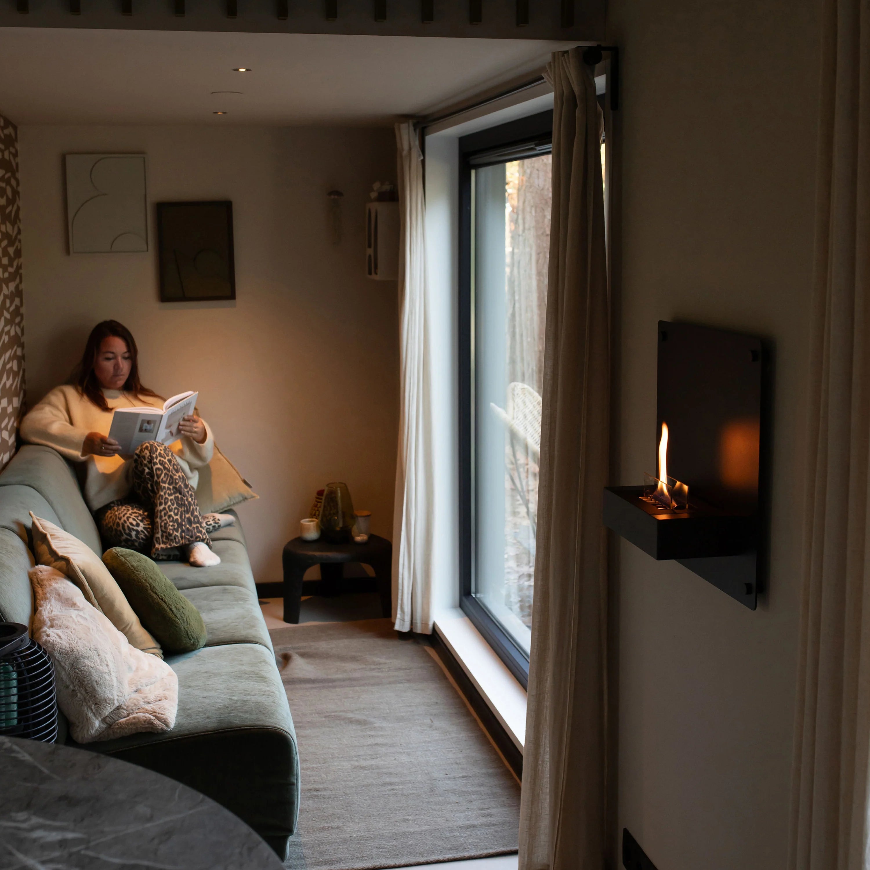 Caminetto da parete Tenderflame Square 180 Black – fiamma 18 cm, 2000W - Outdoor Privé