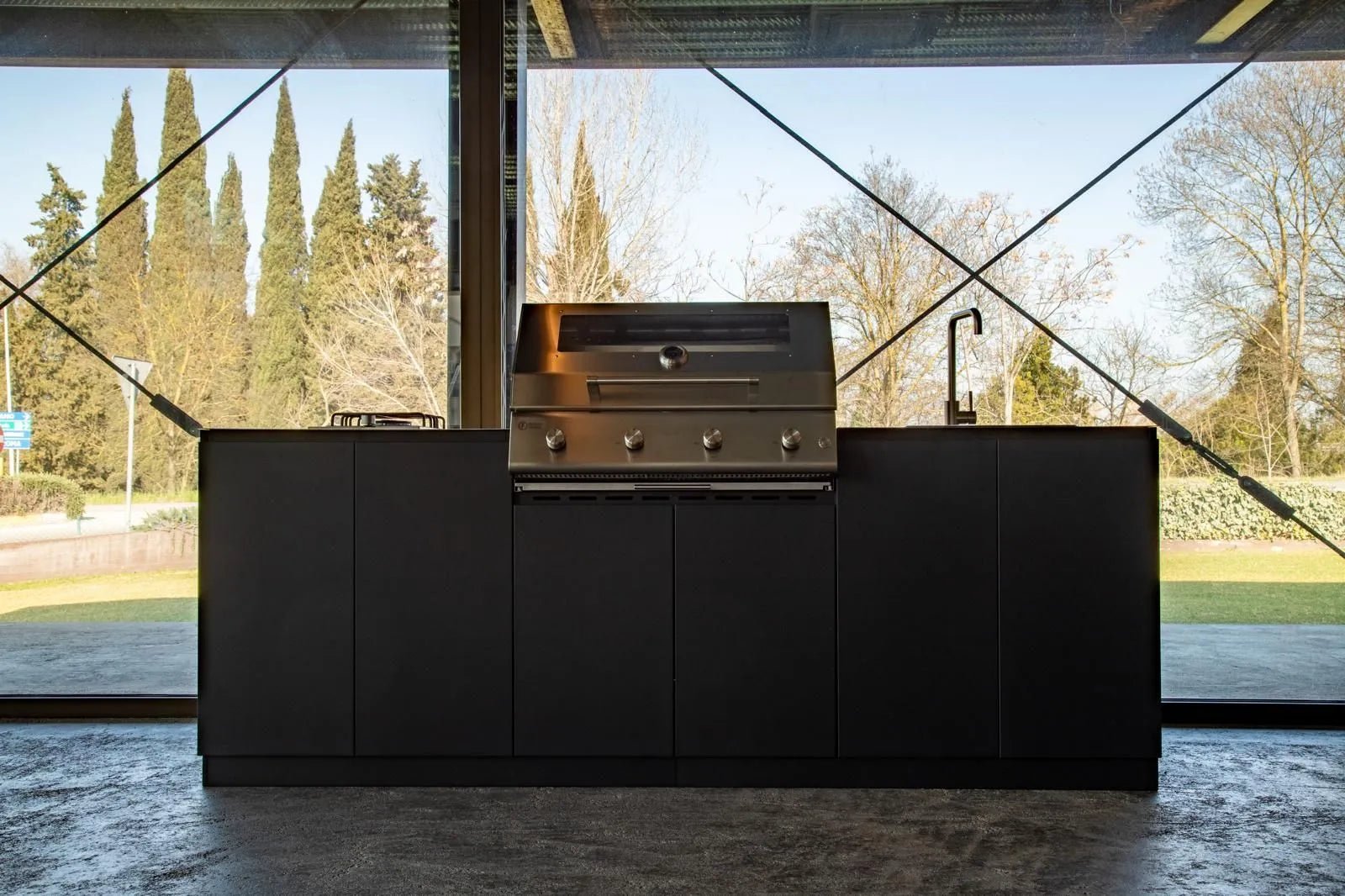 Cucina da Esterno Flaminia – Monoblocco con Barbecue a Gas 4 Fuochi e Fornello Laterale - Outdoor Privé