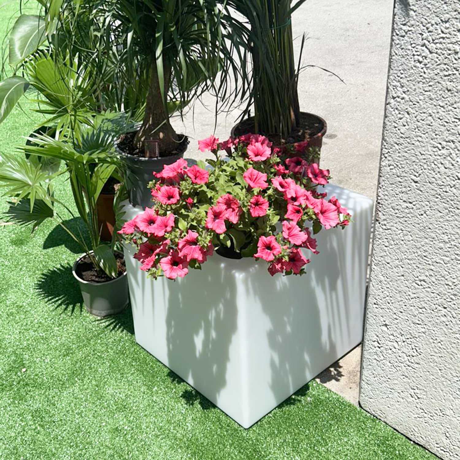 Tavolino luminoso solare Sined Cuby - Outdoor Privé